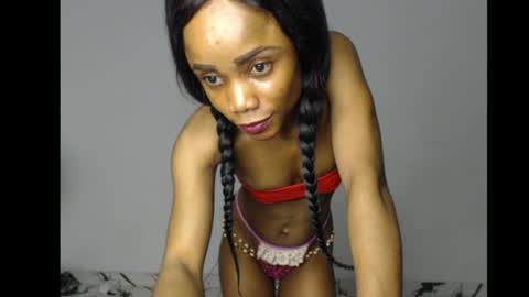 Snapshot of ellababy8 chatting on 10-16-25, 04:46 ella online show from 10-16-25, 04:46