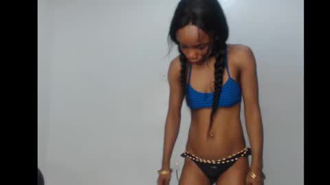 ella online show from 11-21-25, 05:39