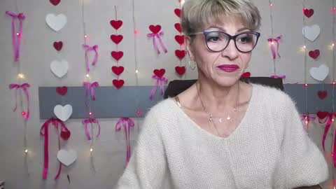 EllaBonito online show from 02-10-25, 06:20