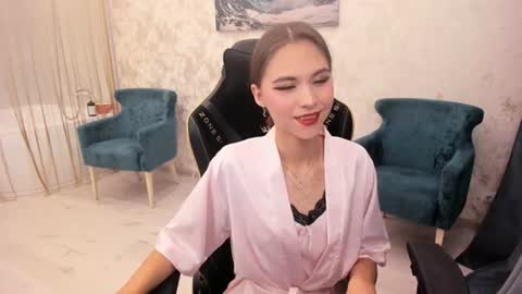ellacurtis online show from 11-11-25, 02:11