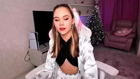 ellacurtis online show from 12-21-25, 06:04