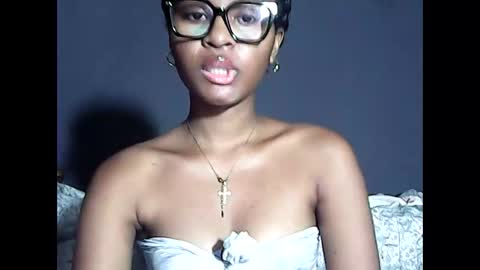 ellah245 online show from 05-24-26, 07:30