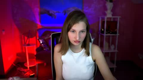 Ella online show from 04-25-26, 02:14