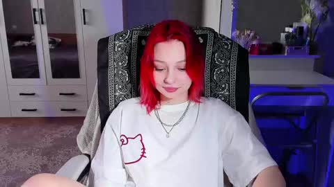 ellales online show from 04-10-26, 08:41