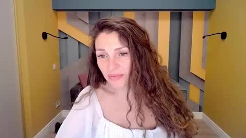 EllaLongs online show from 02-15-25, 03:50