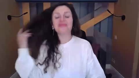 EllaLongs online show from 11-22-25, 12:37