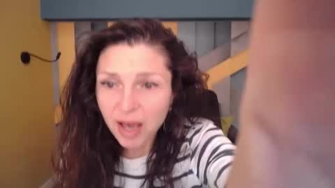 EllaLongs online show from 04-15-26, 11:28