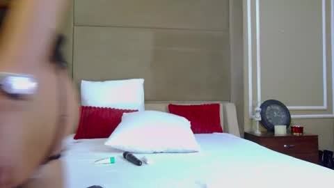 ellalux online show from 03-20-26, 05:12