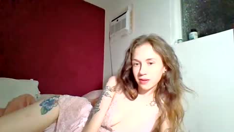 ellamae2000 online show from 07-25-26, 07:28