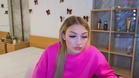 ellamilla online show from 12-30-24, 08:43