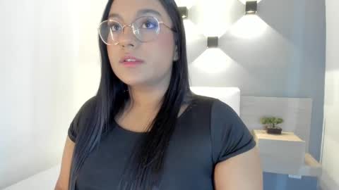 Ella online show from 10-16-25, 11:11