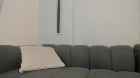 Ella online show from 11-29-25, 11:24