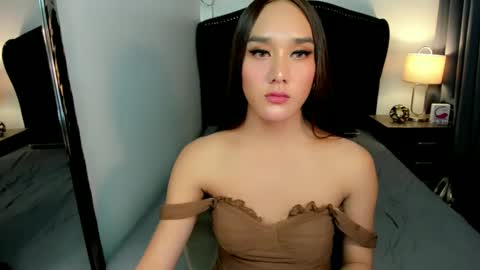 Sophia online show from 12-27-24, 05:52