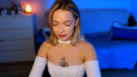 Ella online show from 11-08-25, 05:29