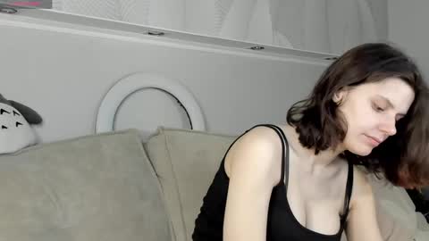 Snapshot of elle__driver chatting on 05-30-26, 01:25 elle__driver online show from 05-30-26, 01:25