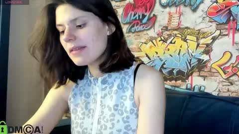 Snapshot of elle__driver chatting on 06-07-26, 01:10 elle__driver online show from 06-07-26, 01:10