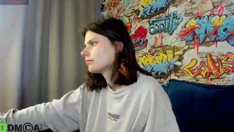 Snapshot of elle__driver chatting on 06-17-26, 01:08 elle__driver online show from 06-17-26, 01:08