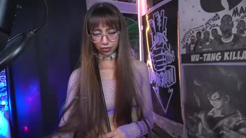 follow me on instagram .    online show from 02-22-25, 04:18