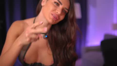 Snapshot of ellenkarter chatting on 11-05-25, 05:51 EllenKarter online show from 11-05-25, 05:51