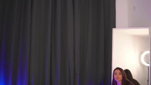 Snapshot of ellenkarter chatting on 12-03-25, 04:31 EllenKarter online show from 12-03-25, 04:31