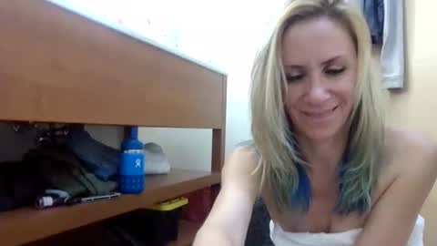 ElleNV online show from 02-01-26, 12:15