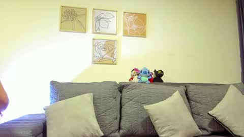Ellie online show from 05-07-26, 10:42