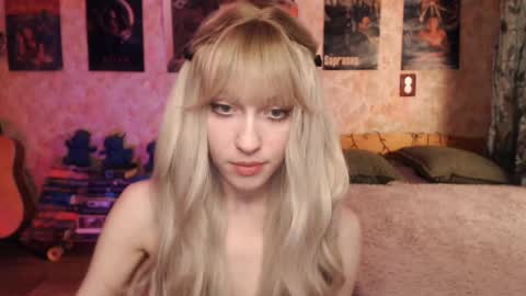 ellie_friendly online show from 02-14-25, 12:14