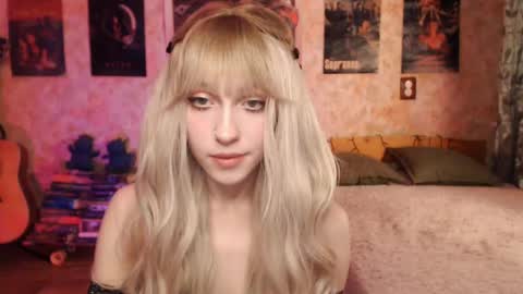 ellie_friendly online show from 03-05-25, 12:16