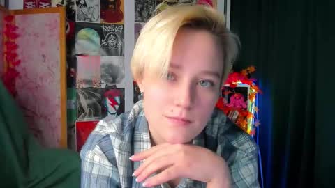 Ellie online show from 11-29-25, 09:01