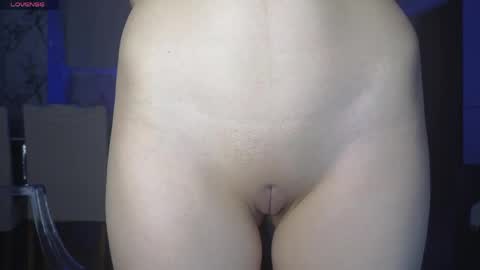Snapshot of ellie_kimi chatting on 05-31-26, 10:11 Ellie online show from 05-31-26, 10:11
