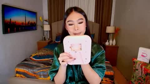 ellie online show from 09-08-25, 06:51