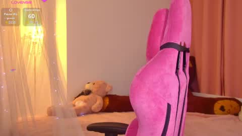 elliecutes online show from 07-28-26, 11:17