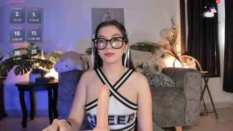elliedream_ online show from 06-17-26, 02:40
