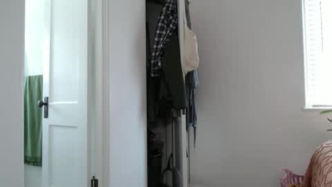 Ellie Rowyn online show from 04-02-26, 09:45