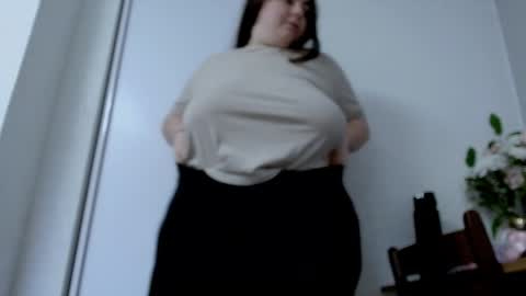 Ellie online show from 04-08-26, 07:08