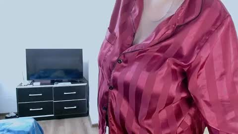 Ellie online show from 05-31-26, 03:26
