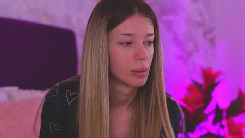 EllinaNuria online show from 03-23-26, 05:11