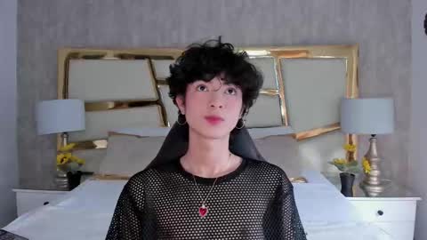 elliotvolkov online show from 12-18-25, 04:46