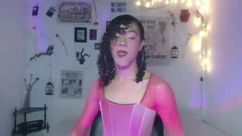 Snapshot of ellis_flowers chatting on 10-04-25, 06:06  . online show from 10-04-25, 06:06