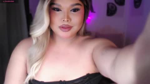 Snapshot of ellise_husson chatting on 07-08-26, 04:17 Ellise online show from 07-08-26, 04:17