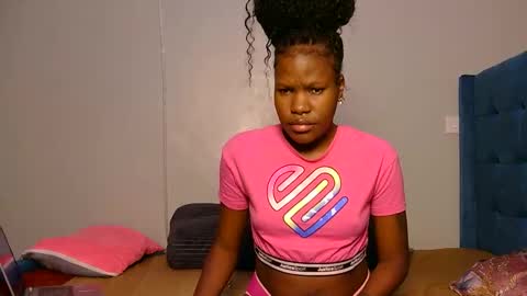 elllanna online show from 04-07-26, 08:59