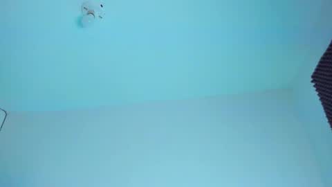 Snapshot of ellope chatting on 10-26-25, 11:09 Ellope online show from 10-26-25, 11:09