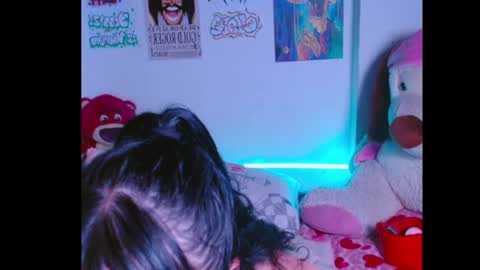 Snapshot of ellope chatting on 11-29-25, 01:30 Ellope online show from 11-29-25, 01:30