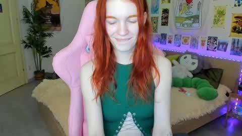 Elly     Fansly  online show from 03-01-25, 11:28