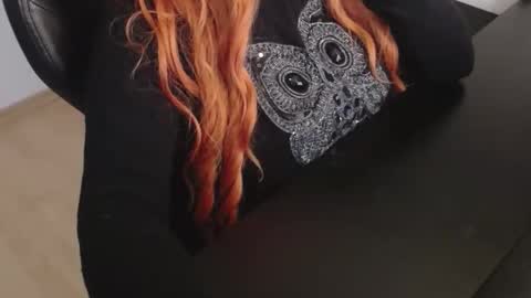 Elly online show from 02-18-26, 07:59