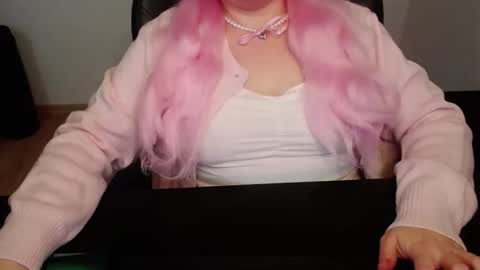 Elly online show from 03-25-26, 07:03