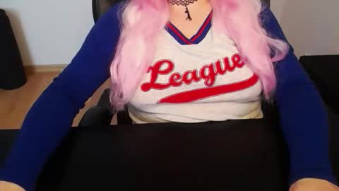 Elly online show from 04-06-26, 06:58