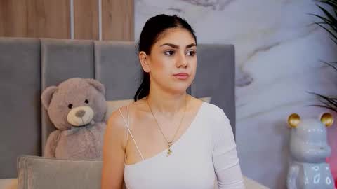 Elly online show from 11-09-25, 01:31