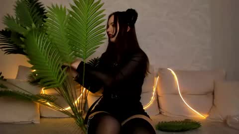 ellymoneyz online show from 04-30-26, 03:40