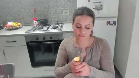 Snapshot of ellyslimdoll chatting on 03-25-26, 08:37 ellslimdoll online show from 03-25-26, 08:37